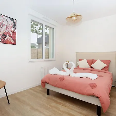 Le Debussy - Wifi - Parking - Centre 라발