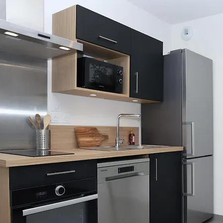 Le Debussy - Wifi - Parking - Centre 라발