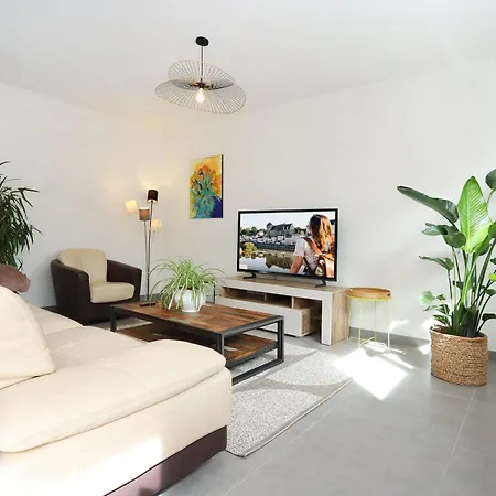 Le Debussy - Wifi - Parking - Centre Hébergement de vacances *