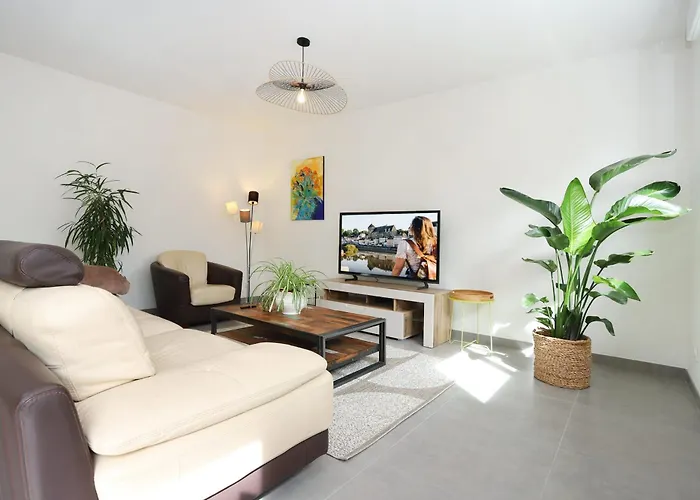 Le Debussy - Wifi - Parking - Centre * Laval (Mayenne)