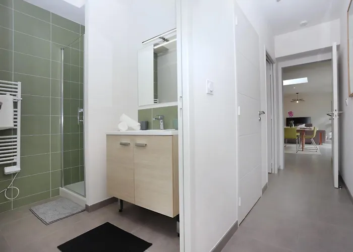 Le Debussy - Wifi - Parking - Centre * Laval (Mayenne)